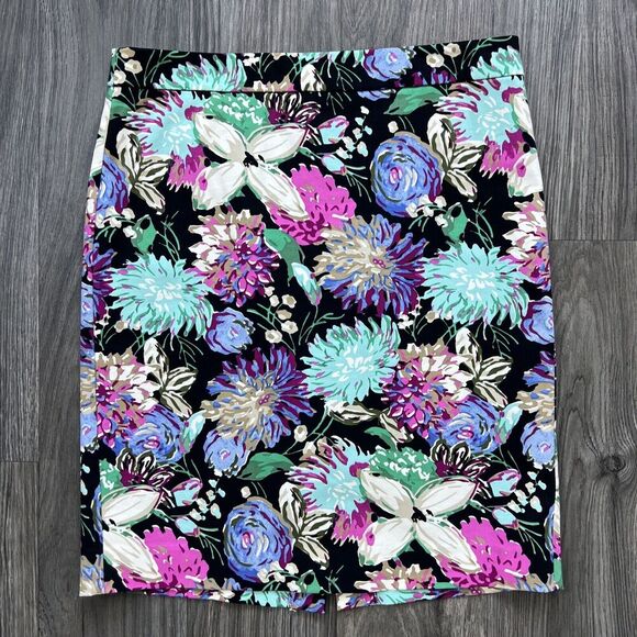 J. Crew Sateen Cotton Lined Pencil Skirt Multicolor Floral Size 6 - Picture 1 of 6